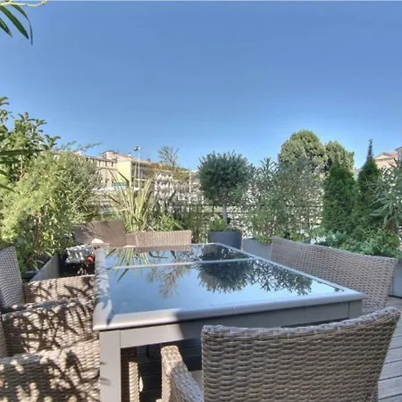 Large 2 Bedrooms - Terrace - 1 Min From The Palais -apt N° 5m32 *