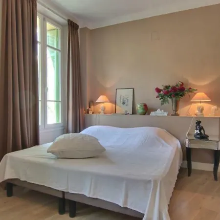 Large 2 Bedrooms - Terrace - 1 Min From The Palais -apt N° 5m32 * Cannes